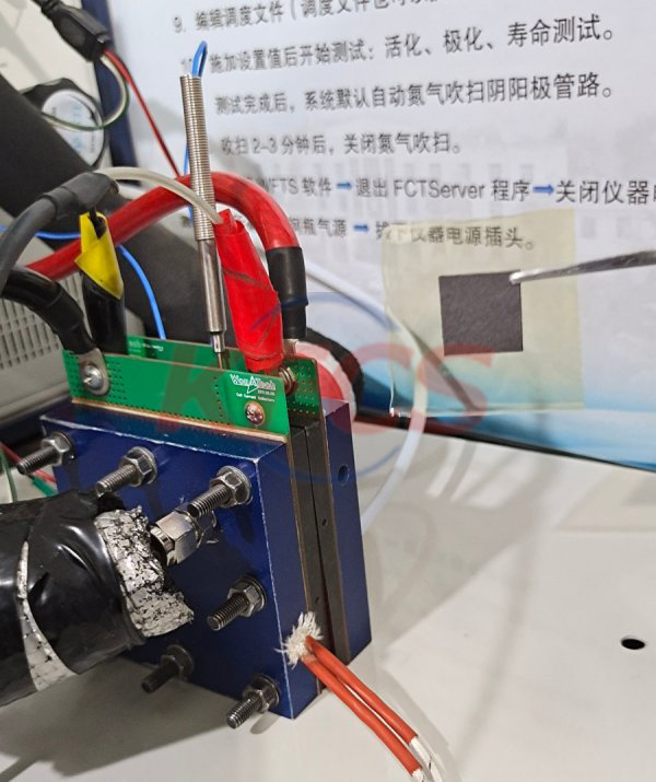 New proton exchange membrane fuel cell that can operate at -20 to 200 degrees Celsius